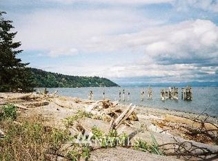 8287 Possession Rd S, Clinton, WA 98236