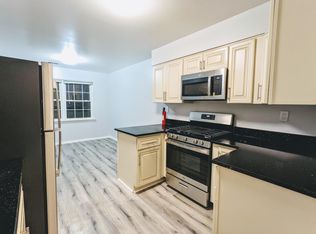 1211 Green Hollow Dr #1211, Iselin, NJ 08830