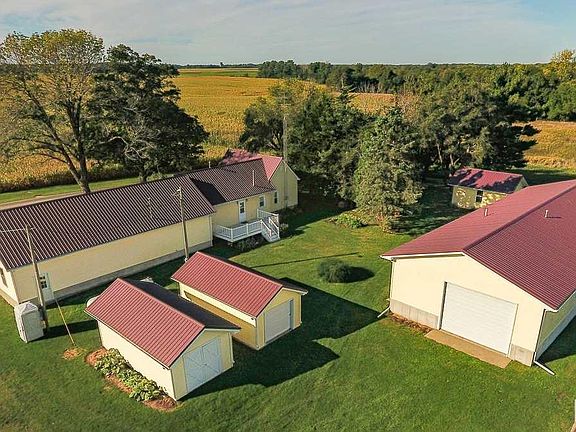 3rd image of 1575 Township Road 50n