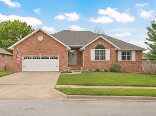 830 E Rachael Dr, Republic, MO 65738