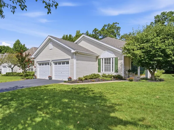 54 Pembrooke Way, Galloway, NJ 08205