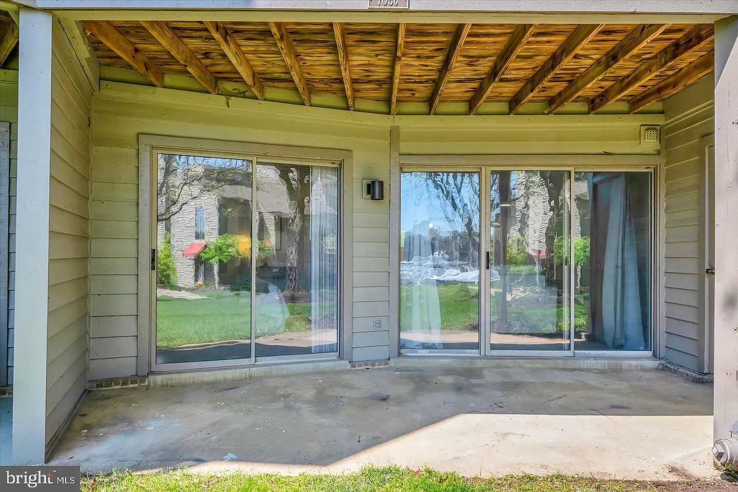 1 bed, 1.5 bath, 1000 sqft, $3,200 — Photo 4