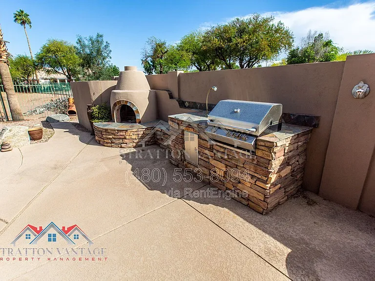 1231 N Layman St — Photo 55