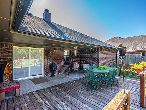 5th image of 13241 Briar Hollow Dr