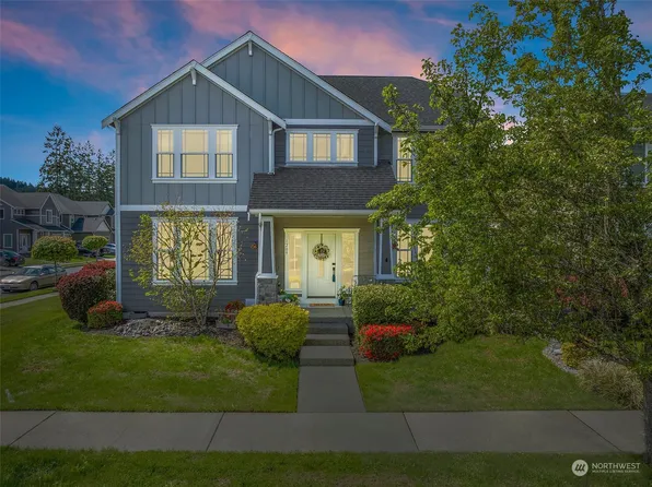 1209 Goldfinch Avenue SW, Orting, WA 98360