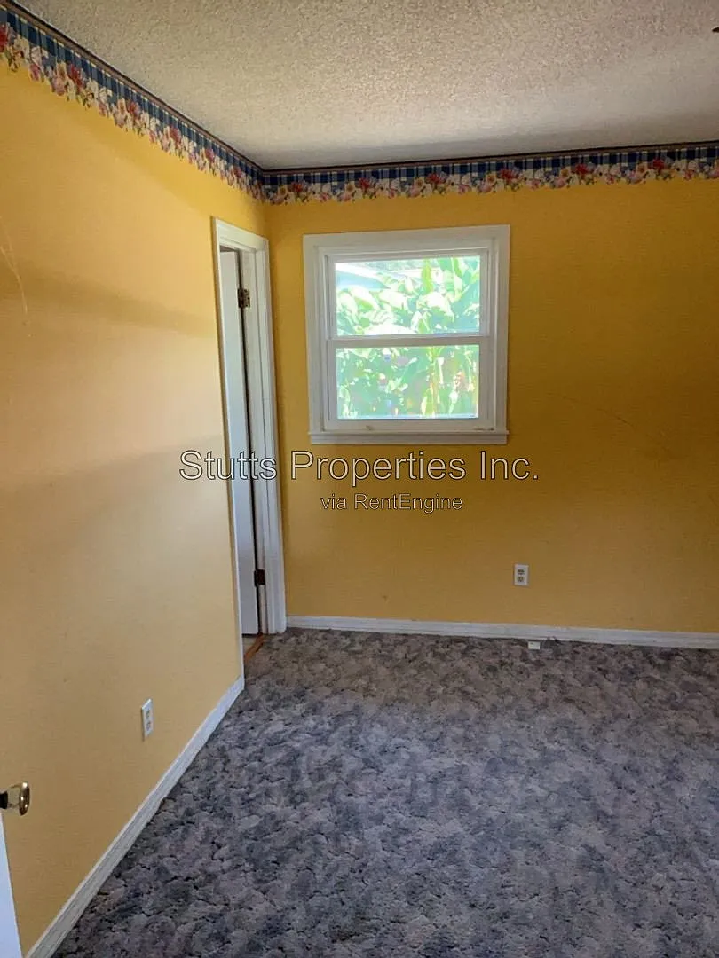 2 bed, 1.0 bath, $1,495 — Photo 3
