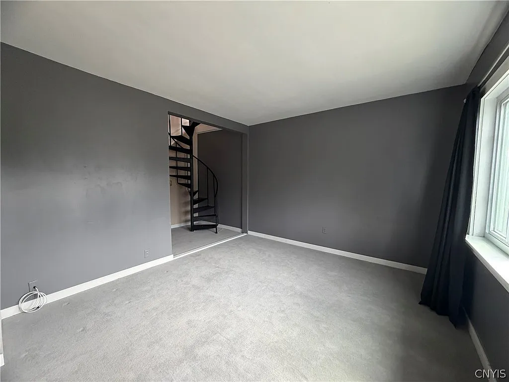2 bed, 1.5 bath, 1980 sqft, $1,500 — Photo 4