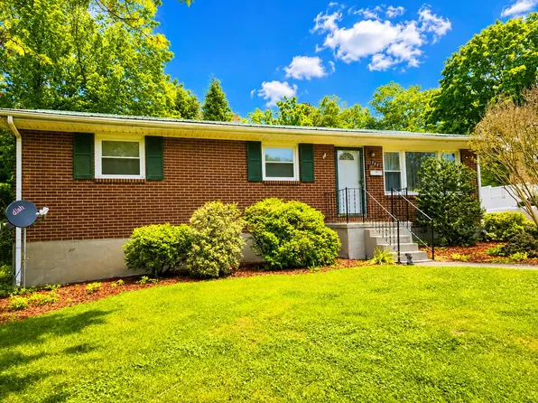 707 N Augusta Ave, Covington, VA 24426