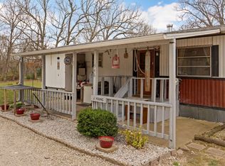 1946 E 555th Rd, Pleasant Hope, MO 65725