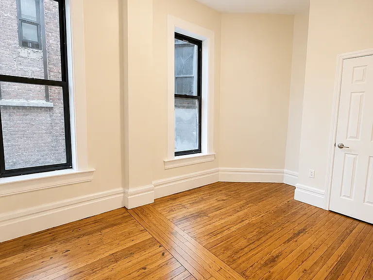 524 W 123rd St #4W — Photo 3