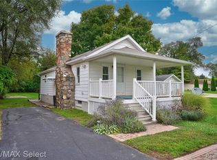 5325 Lapeer Rd, Burton, MI 48509