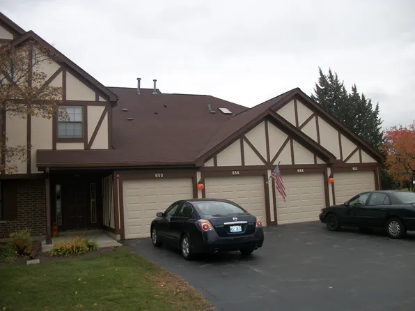 652 Catherine Ct, Wood Dale, IL 60191