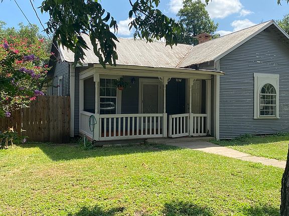 2nd image of 1138 N Center