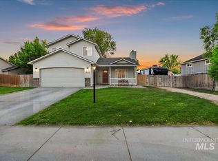 913 S Lily Ct, Nampa, ID 83686