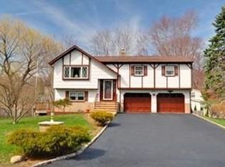 53 Homestead Ave, East Hanover, NJ 07936