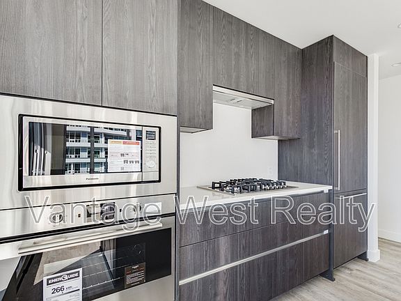 5th image of 238 Leon Ave #1104