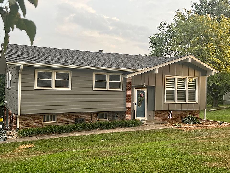 1st image of 412 Fox Dr