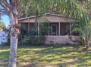523 Parrott Rd, Auburndale, FL 33823