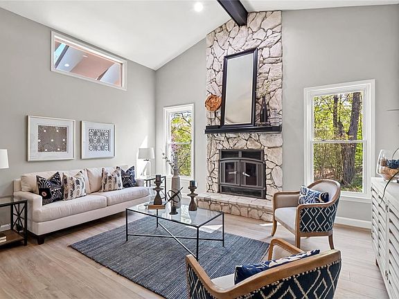 5th image of 64 Wilderness Ln