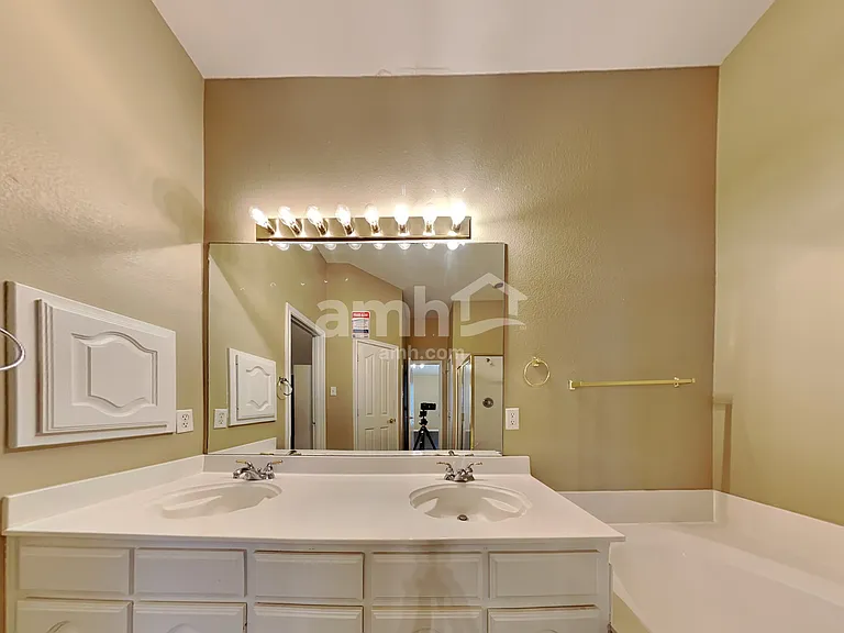 8820 Sunset Trace Dr — Photo 13