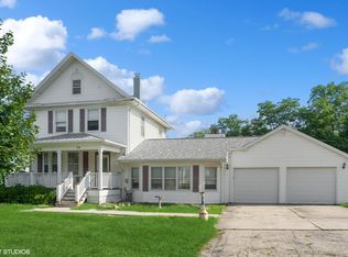 74 W Benton St, Oswego, IL