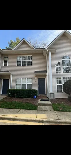 1253 E Woodlawn Rd Photo 1