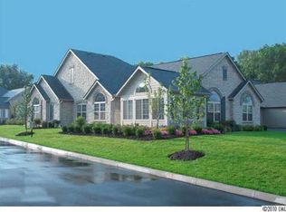 295 Village Stone Cir, Summerville, SC 29483