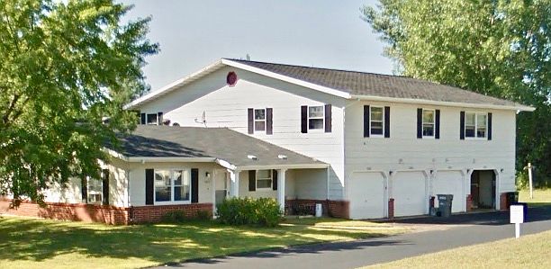 1st image of 3306 Oak Knoll Dr