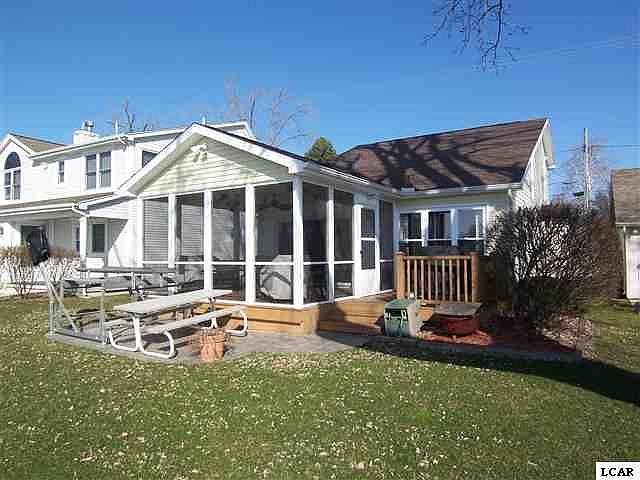 1st image of 11120 W Ferndale Dr