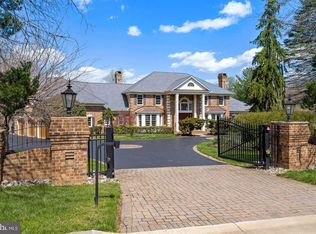 8925 Harvest Square Ct, Rockville, MD 20854