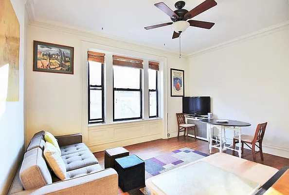 Rented by Balass Ralph, LREB | media 4