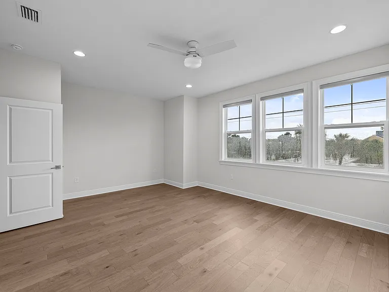 4302 W North B St #3 — Photo 18