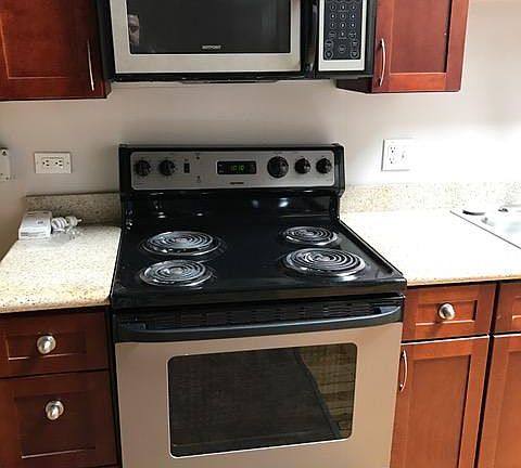 5th image of 1505 S Michigan Ave Ste 1