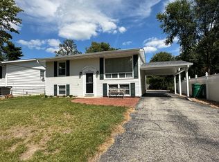 208 Pleasant Ln, Rochester, IL 62563