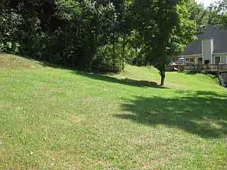 2nd image of 3822 Woodleaf Ln