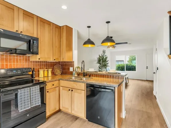 10185 Peaceful Ct, Santee, CA 92071