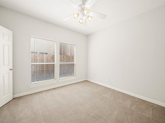 3rd image of 6111 Windwater Pointe