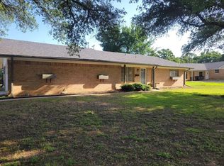1417 Oak Hills Dr, Graham, TX 76450