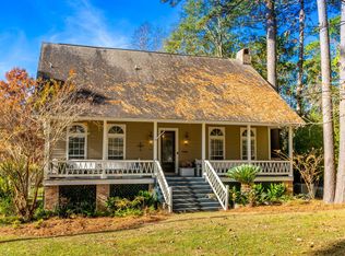 351 W Lake Rd, Hattiesburg, MS 39402