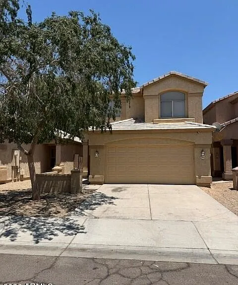 1909 N 106th Ln — Photo 2