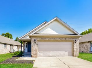 5294 Villa Ct, Avon, IN 46123