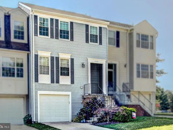3349 Oakshade Ct, Fairfax, VA 22033