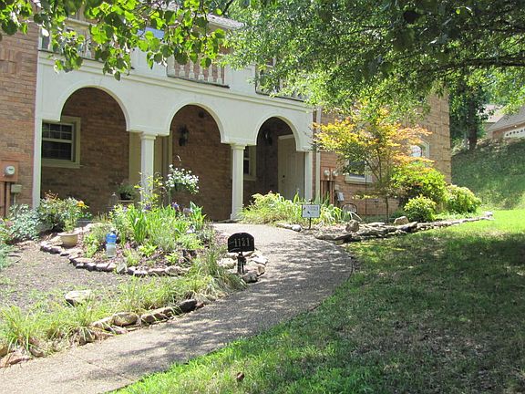 2nd image of 1123 Brentwood Way