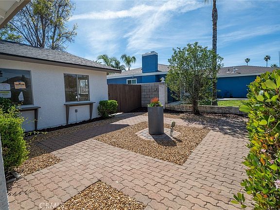 3rd image of 11146 Gramercy Pl