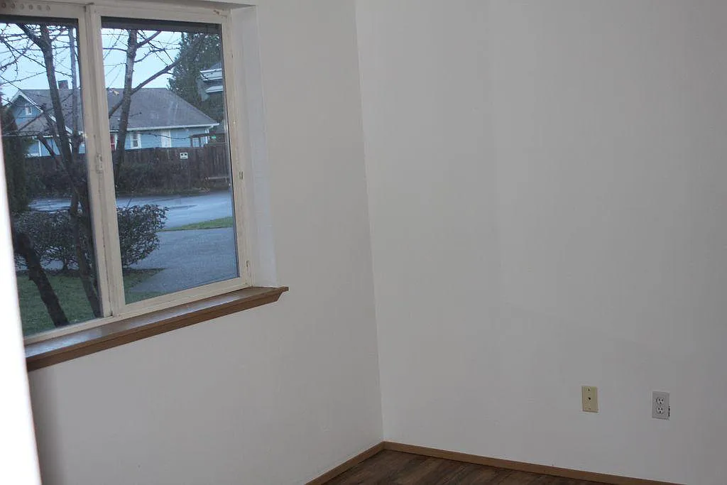 3 bed, 1300 sqft, $2,450 — Photo 4