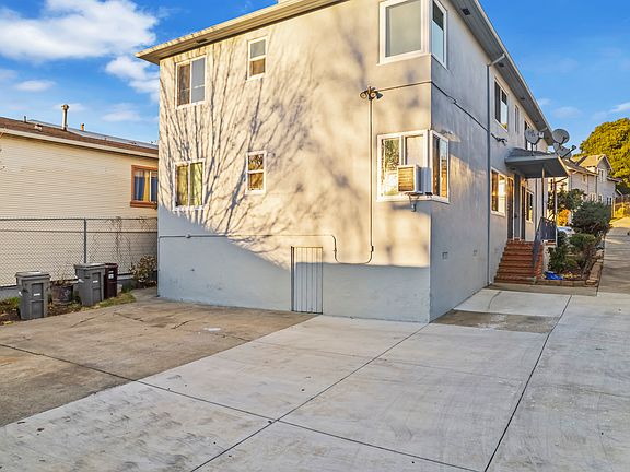 3rd image of 6923 Macarthur Blvd
