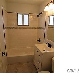 3rd image of 610 N Garsden Ave