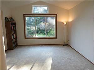 5th image of 3007 167th Avenue Ct E