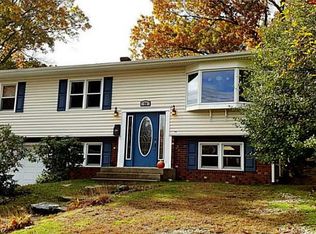 70 Sutter Ave, Warwick, RI 02886