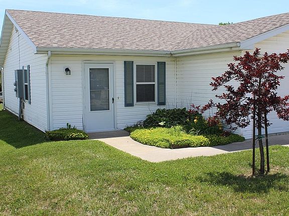 2nd image of 161 Hickory Ln #B